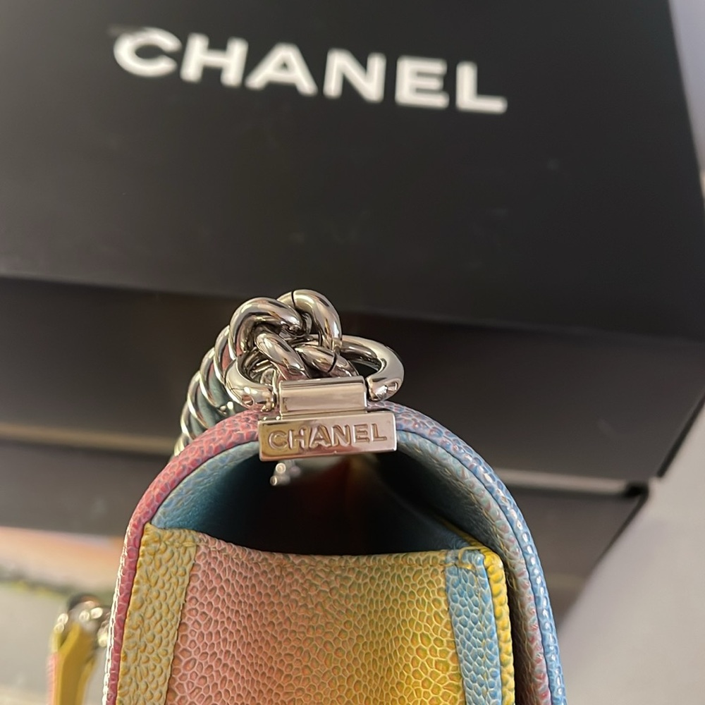 Chanel Medium 2017 Rainbow Boy Bag Perfect Colors! 🌈 - Picture 13 of 16